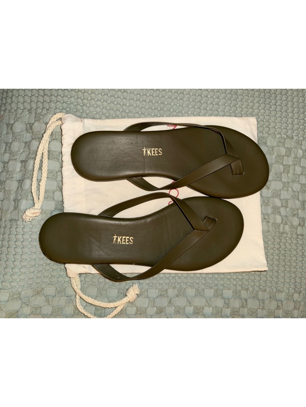 Tkees green leather flip flops 7
